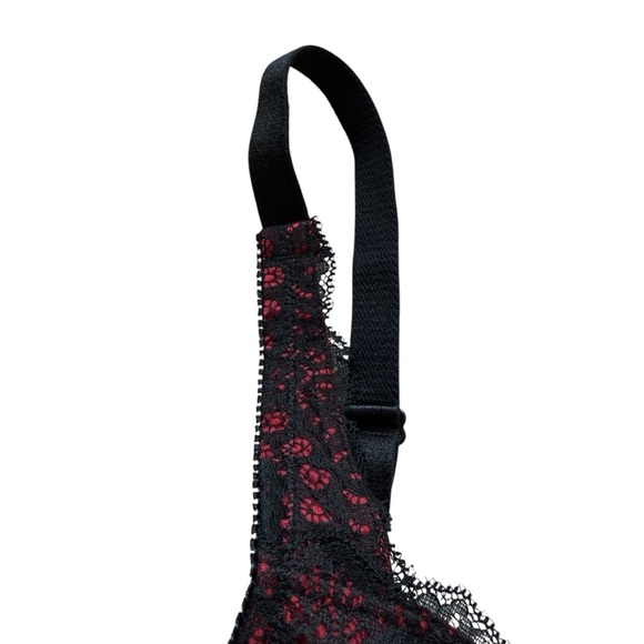 Frederick's of Hollywood Red & Black Floral Lace Underwired Bra 40D Supportive - Picture 4 of 7
